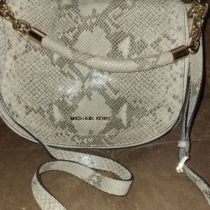 Michael kors purse